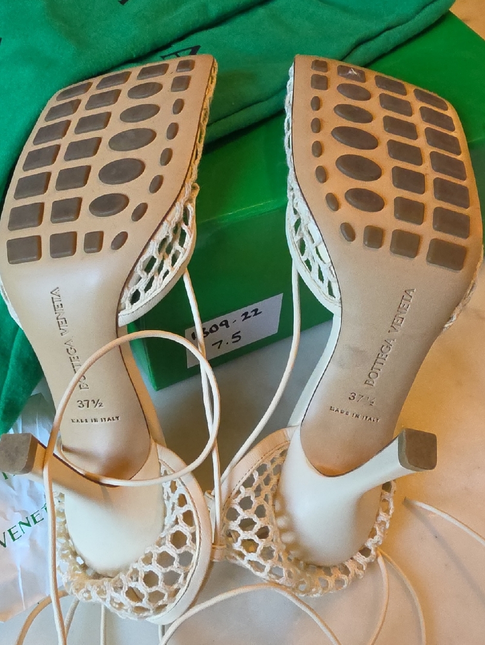 Bottega Veneta White Fishnet Lace-Up Stiletto Heels Size 7.5 - Picture 9 of 16